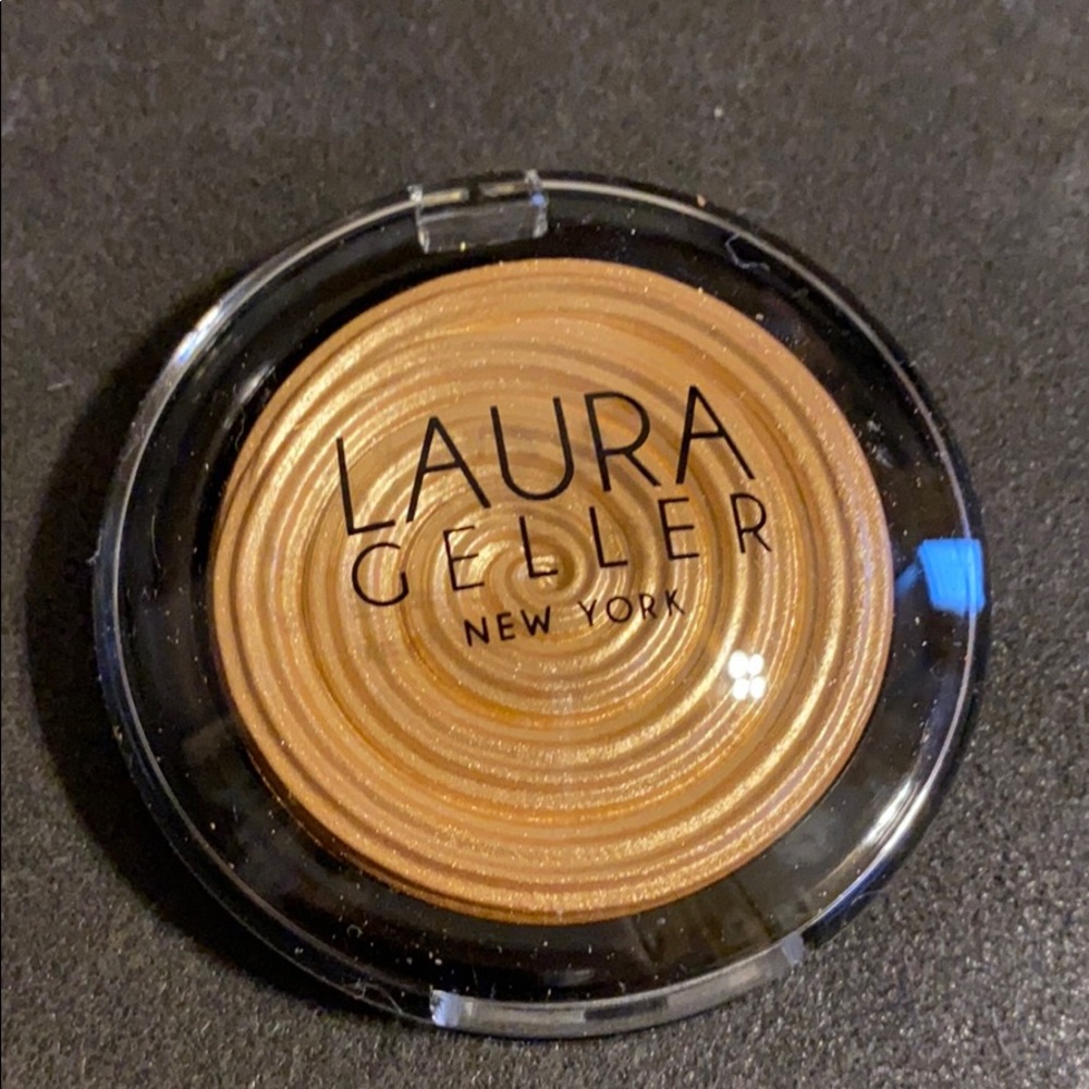 Laura Geller illuminator